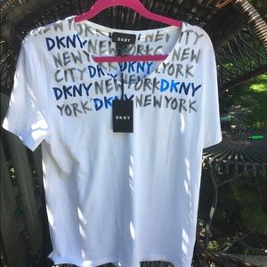 Cool DKNY t-shirt white with fun New York prints
